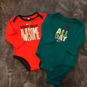 9-12m Nike Long sleeves